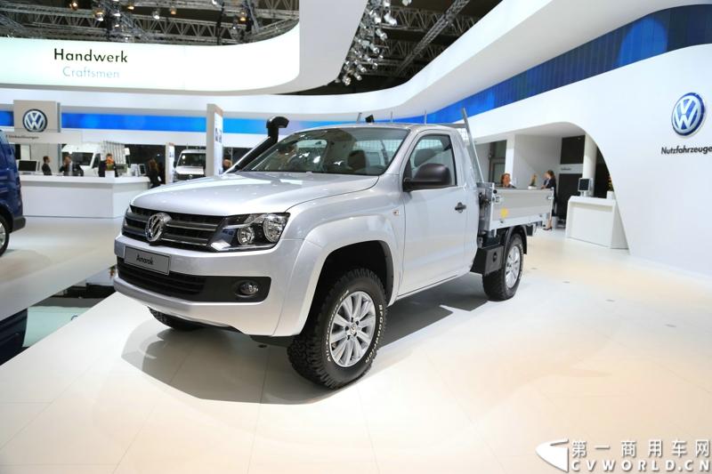 探馆汉诺威之大众轻型商用车篇。图为大众amarok