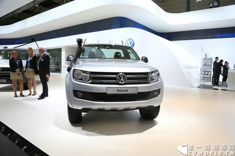 探馆汉诺威之大众轻型商用车篇。图为大众amarok
