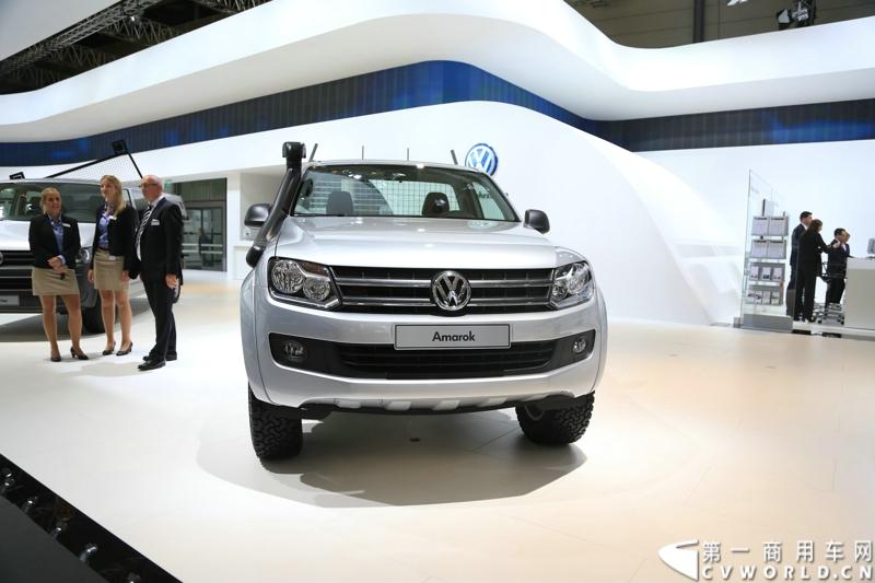 探馆汉诺威之大众轻型商用车篇。图为大众amarok