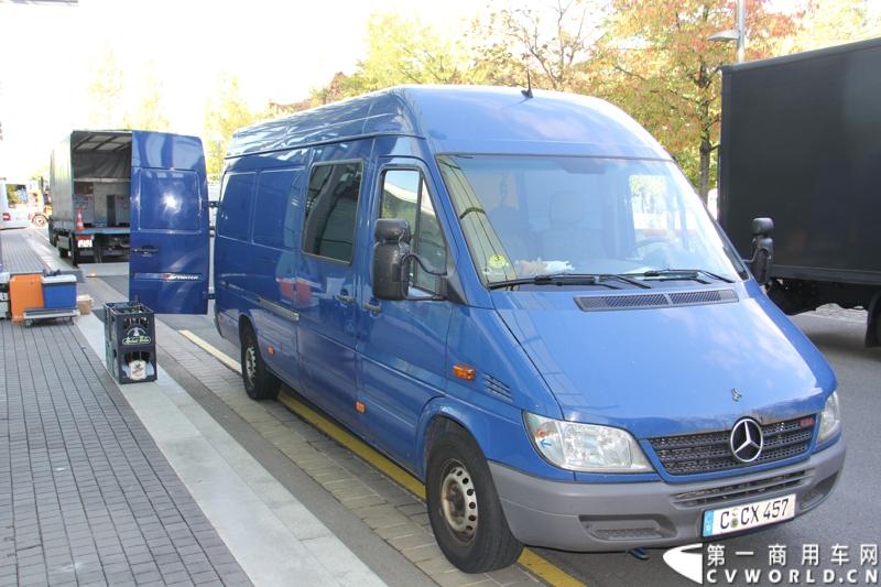 探馆汉诺威之奔驰轻客篇。图为奔驰Sprinter