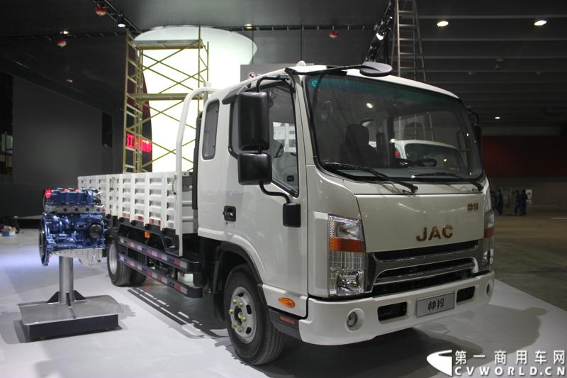   2014年11月20日-23日, 2014广州国际商用车展在广州琶洲中国进出口商品交易会展馆B区举行。作为国内主流商用车企业之一，此次江淮汽车携旗下帅铃全系主力车型及帅铃威司达中卡亮相。图为江淮帅铃