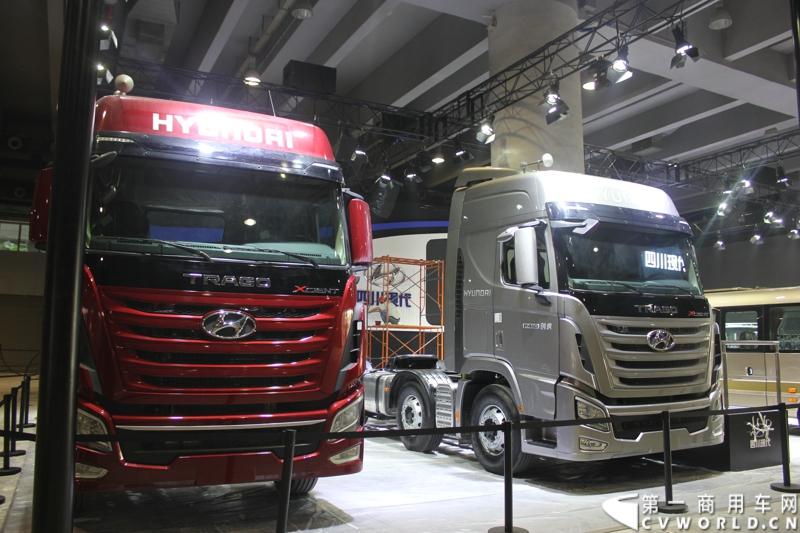 2014年11月20日, 为期三日的2014广州国际商用车展在广州琶洲中国进出口商品交易会展馆B区举行。将会有五辆车参展，其中包括创虎重卡P410、康恩迪客车和瑞越轻卡。图为四川现代创虎P410 