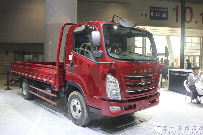 2014年11月20日, 为期三日的2014广州国际商用车展在广州琶洲中国进出口商品交易会展馆B区举行。将会有五辆车参展，其中包括创虎重卡P410、康恩迪客车和瑞越轻卡。图为四川现代瑞越轻卡