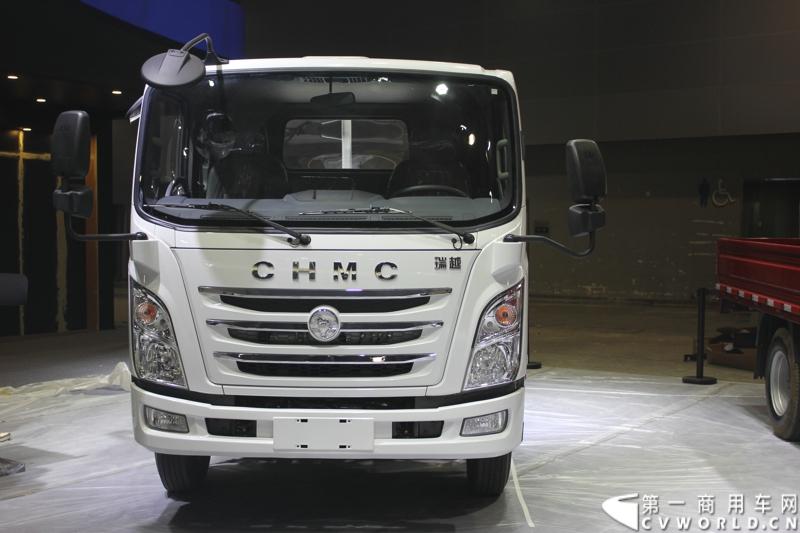 2014年11月20日, 为期三日的2014广州国际商用车展在广州琶洲中国进出口商品交易会展馆B区举行。将会有五辆车参展，其中包括创虎重卡P410、康恩迪客车和瑞越轻卡。图为四川现代瑞越轻卡