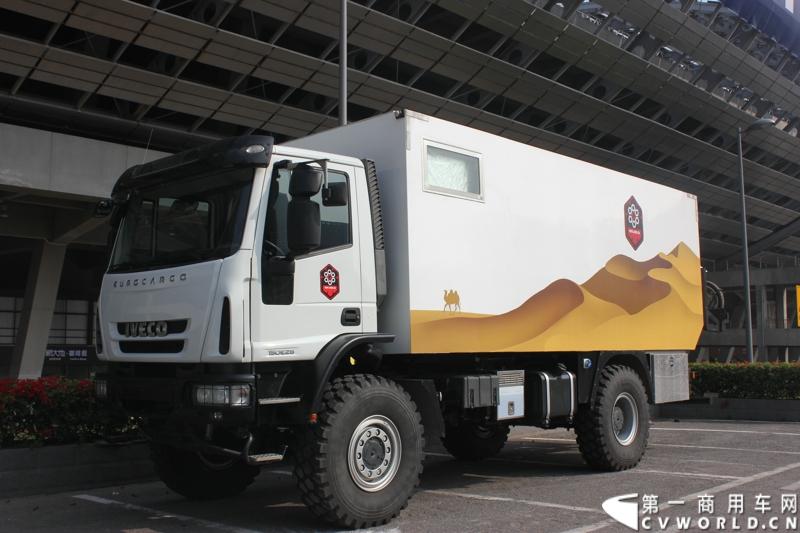  2014年11月20日-23日, 2014广州国际商用车展在广州琶洲中国进出口商品交易会展馆B区举行。作为唯一一家前来参展的进口商用车品牌，此次依维柯共带来五款车型。图为依维柯特种卡车 