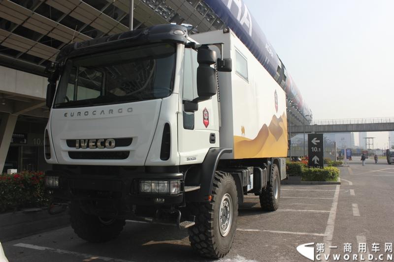  2014年11月20日-23日, 2014广州国际商用车展在广州琶洲中国进出口商品交易会展馆B区举行。作为唯一一家前来参展的进口商用车品牌，此次依维柯共带来五款车型。图为依维柯特种卡车 