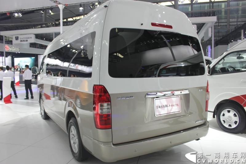 广州车展探馆之华晨金杯篇。图为金杯大海狮L 丰田动力版 
