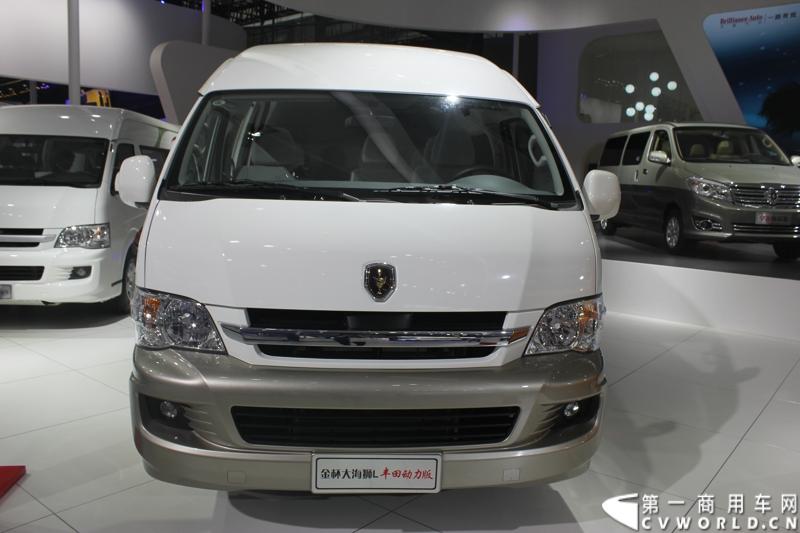 广州车展探馆之华晨金杯篇。图为金杯大海狮L 丰田动力版 