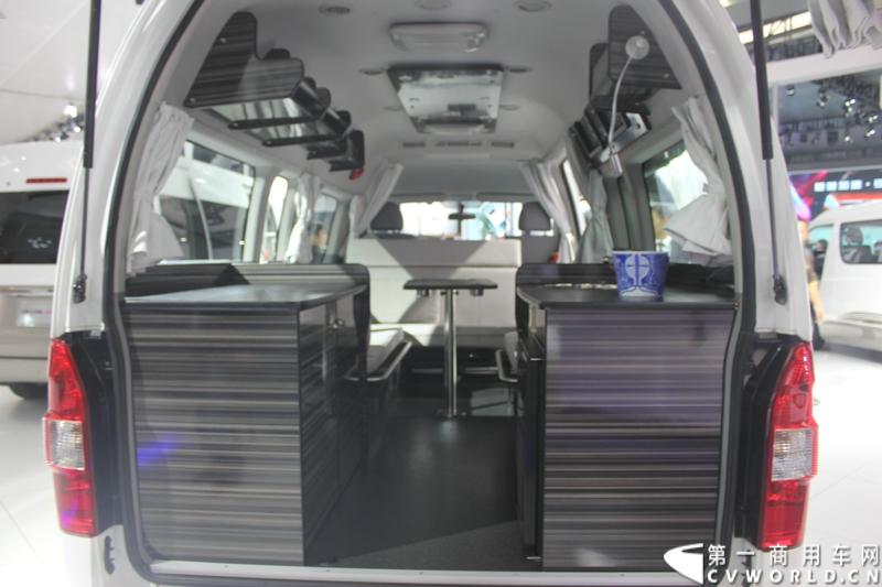 广州车展探馆之华晨金杯篇。图为金杯大海狮L商务旅居车