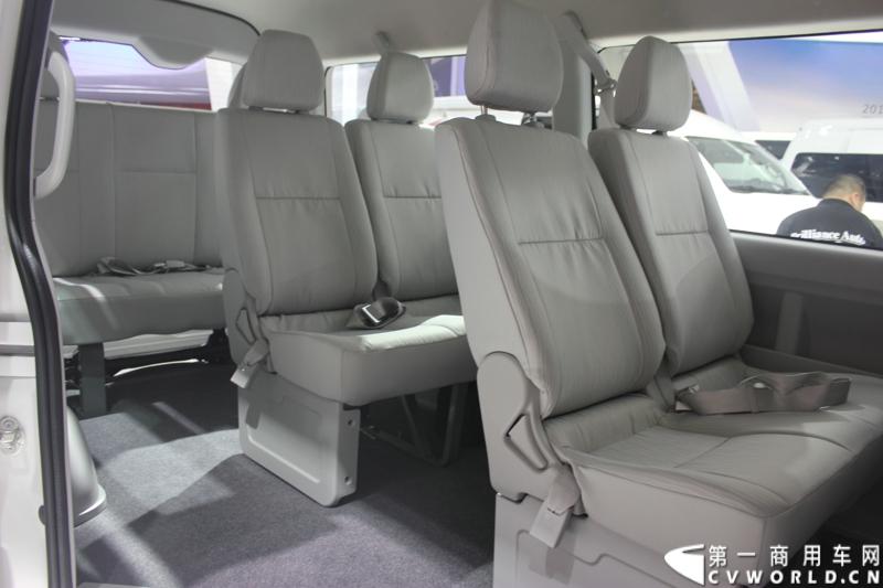 广州车展探馆之华晨金杯篇。图为金杯新海狮2.0豪华型