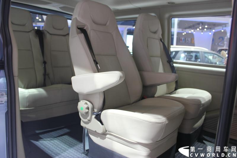 广州车展探馆之福特全顺篇。图为福田新世代全顺