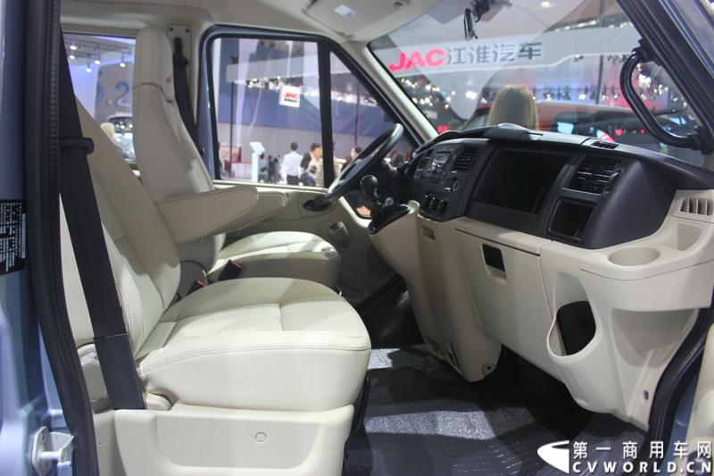 广州车展探馆之福特全顺篇。图为福田新世代全顺