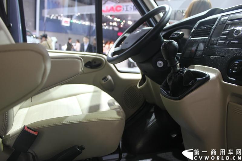 广州车展探馆之福特全顺篇。图为福田新世代全顺