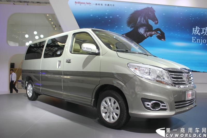 广州车展探馆之华晨金杯篇。图为全新阁瑞斯 