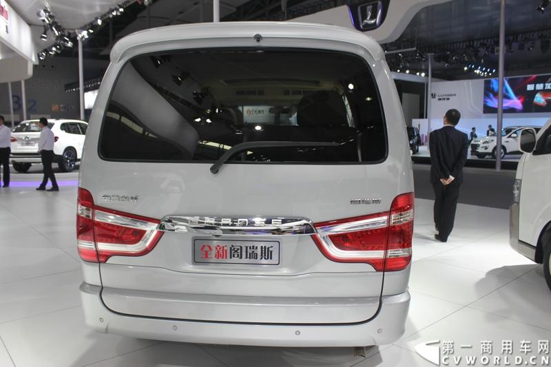 广州车展探馆之华晨金杯篇。图为全新阁瑞斯 