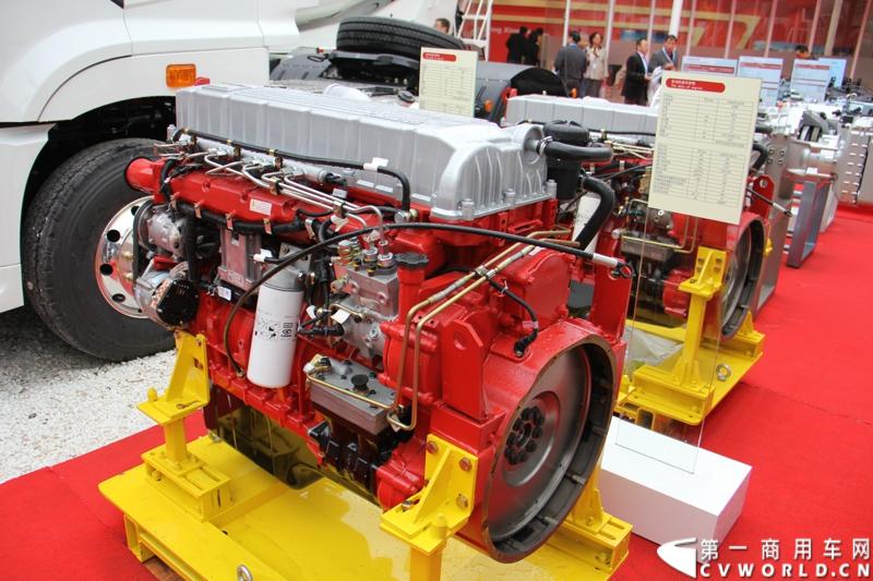2014年11月25日，2014中国国际工程机械、建材机械、工程车辆及设备博览会（上海宝马展）在上海浦东新国际博览中心隆重开幕。图为汉马重型柴油发动机