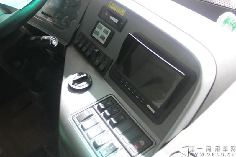 2014年11月20日-23日, 2014广州国际商用车展在广州琶洲中国进出口商品交易会展馆B区举行。福田汽车在广州车展上展出12辆整车和1台发动机，其中参展的4款商用车车型分别为福田奥铃、欧马可、拓陆者皮卡和福田欧辉客车，可谓阵容强大。图为福田欧辉12米豪华公路客车