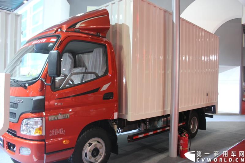 2014年11月20日-23日, 2014广州国际商用车展在广州琶洲中国进出口商品交易会展馆B区举行。福田汽车在广州车展上展出12辆整车和1台发动机，其中参展的4款商用车车型分别为福田奥铃、欧马可、拓陆者皮卡和福田欧辉客车，可谓阵容强大。图为福田欧马可 BJ5049V88EA -FA