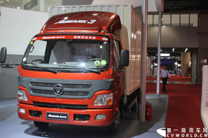 2014年11月20日-23日, 2014广州国际商用车展在广州琶洲中国进出口商品交易会展馆B区举行。福田汽车在广州车展上展出12辆整车和1台发动机，其中参展的4款商用车车型分别为福田奥铃、欧马可、拓陆者皮卡和福田欧辉客车，可谓阵容强大。图为福田欧马可 BJ5049V88EA -FA