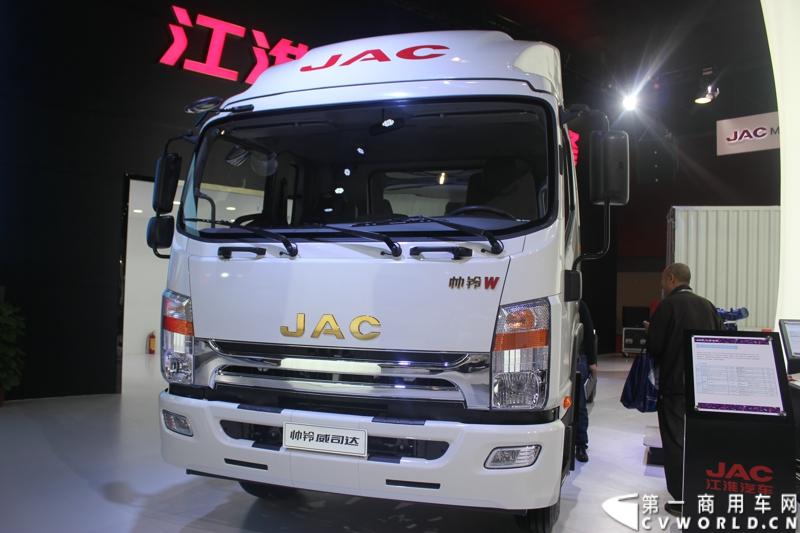   2014年11月20日-23日, 2014广州国际商用车展在广州琶洲中国进出口商品交易会展馆B区举行。作为国内主流商用车企业之一，此次江淮汽车携旗下帅铃全系主力车型及帅铃威司达中卡亮相。图为帅铃W系威司达 
