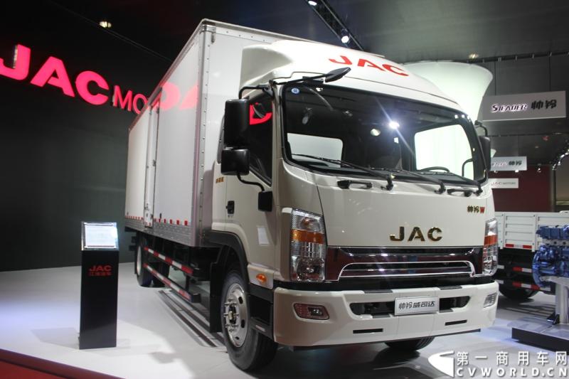   2014年11月20日-23日, 2014广州国际商用车展在广州琶洲中国进出口商品交易会展馆B区举行。作为国内主流商用车企业之一，此次江淮汽车携旗下帅铃全系主力车型及帅铃威司达中卡亮相。图为帅铃威司达中卡 