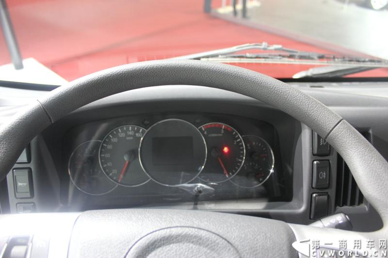   2014年11月20日-23日, 2014广州国际商用车展在广州琶洲中国进出口商品交易会展馆B区举行。作为国内主流商用车企业之一，此次江淮汽车携旗下帅铃全系主力车型及帅铃威司达中卡亮相。图为帅铃威司达中卡 