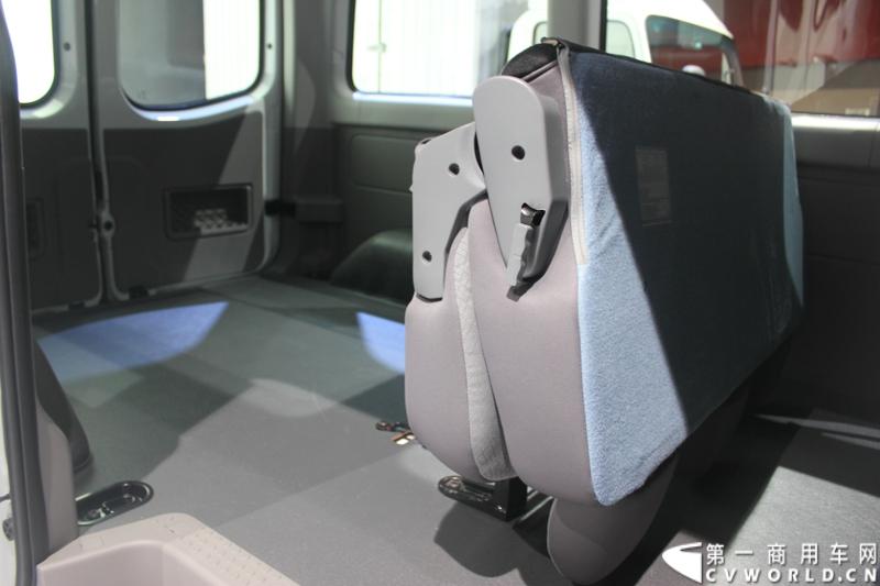   2014年11月20日-23日, 2014广州国际商用车展在广州琶洲中国进出口商品交易会展馆B区举行。作为国内主流商用车企业之一，此次江淮汽车携旗下帅铃全系主力车型及帅铃威司达中卡亮相。图为星锐4系