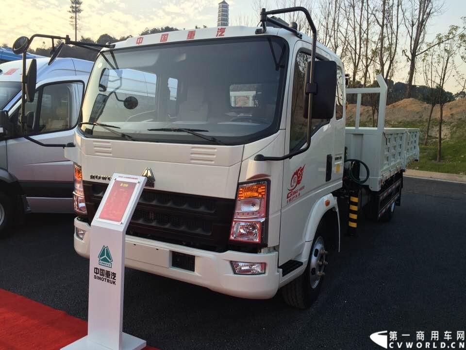 2014年12月18日，以“变革创领价值”为主题的中国重汽集团2015商务大会在杭州隆重召开。今年的中国重汽集团商务大会首次走出济南, 在西子湖畔杭州召开。