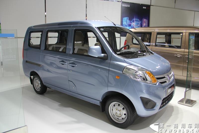 2015年1月5日，福田汽车集团&福田戴姆勒汽车2015中国山东汽车展览会在山东济南隆重开幕。图为福田伽途V3微车 