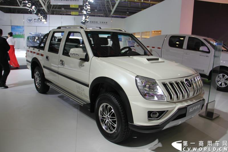 2015年1月5日，福田汽车集团&福田戴姆勒汽车2015中国山东汽车展览会在山东济南隆重开幕。图为福田萨普皮卡