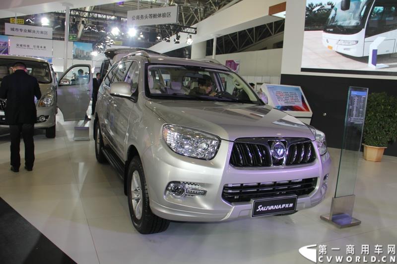 2015年1月5日，福田汽车集团&福田戴姆勒汽车2015中国山东汽车展览会在山东济南隆重开幕。图为福田萨瓦纳SUV