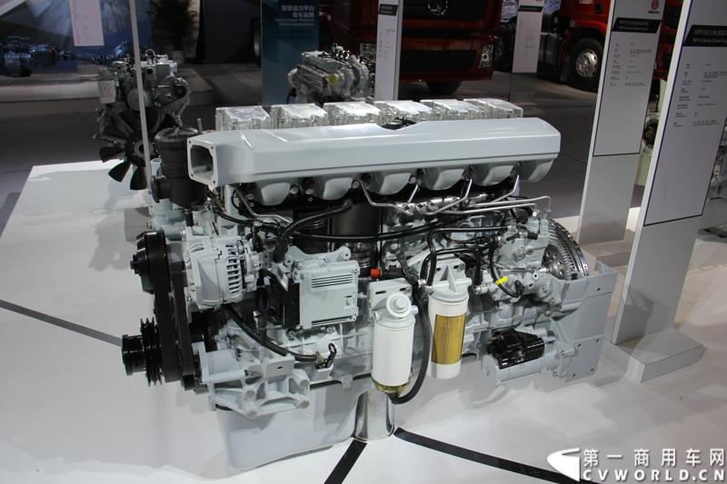 2015年1月7日，中国重型商用车动力的领军企业潍柴动力在北京举办新技术发布会，发布了包括Super Brake辅助制动安全技术、S-POWER智能控制技术在内的一系列商用车动力新技术。图为潍柴WP13重型发动机