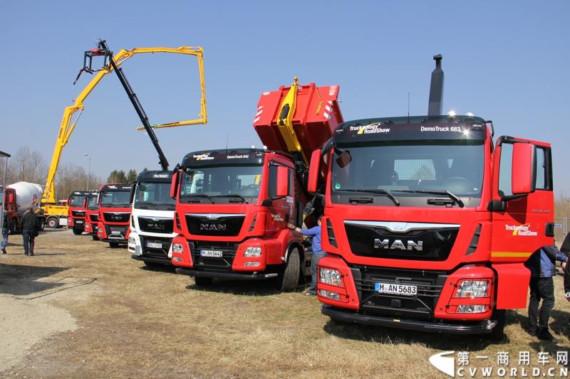 2015年3月19日，德国曼恩技术日在MAN慕尼黑总部隆重开幕，一场别开生面的卡车盛宴(MAN Trucknology Days)正在上演。图为MAN重卡 