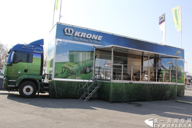 2015年3月19日，德国曼恩技术日在MAN慕尼黑总部隆重开幕，一场别开生面的卡车盛宴(MAN Trucknology Days)正在上演。图为MAN重卡 