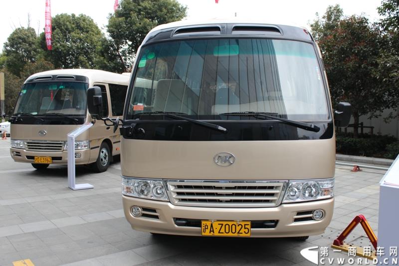 3月26日，安徽安凯汽车股份有限公司主办的“安凯美丽中国行”第三季在上海隆重启动。图为”安凯美丽中国行“启动仪式活动中展示的安凯客车 