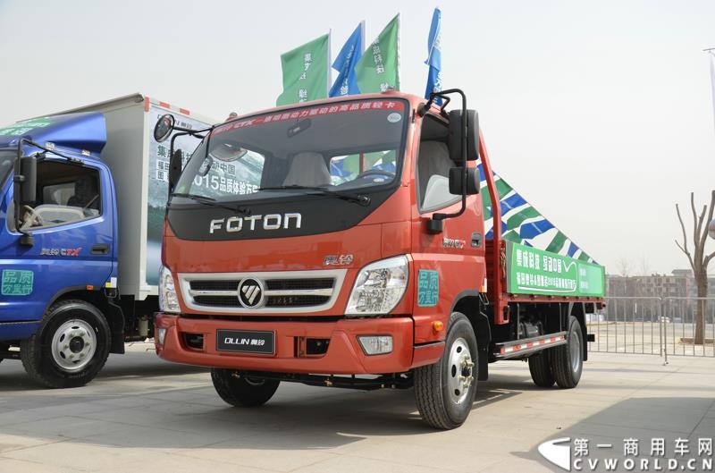 3月29日，由中国汽车联合会主办、江苏省汽车摩托车运动联合会承办的“图雅诺杯”-2015（第七届）福田奥铃中国勒芒轻卡耐力赛，在北京五棵松体育场隆重启动，这是原福田奥铃事业本部与原福田商务汽车事业本部整合为福田轻型商用车事业本部（LCV）之后的第一次集中亮相，也是中国轻卡第一赛事的再度续写。图为奥铃CTX 