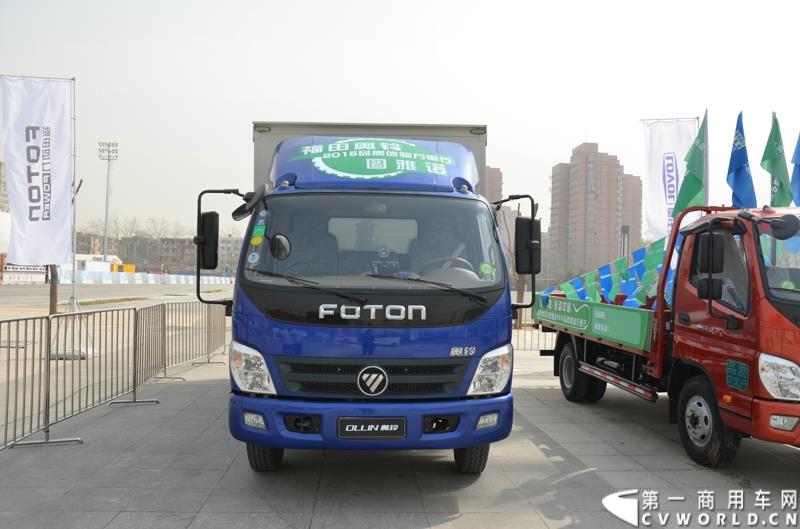 3月29日，由中国汽车联合会主办、江苏省汽车摩托车运动联合会承办的“图雅诺杯”-2015（第七届）福田奥铃中国勒芒轻卡耐力赛，在北京五棵松体育场隆重启动，这是原福田奥铃事业本部与原福田商务汽车事业本部整合为福田轻型商用车事业本部（LCV）之后的第一次集中亮相，也是中国轻卡第一赛事的再度续写。图为福田奥铃CTX 