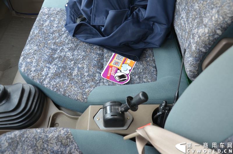 3月29日，由中国汽车联合会主办、江苏省汽车摩托车运动联合会承办的“图雅诺杯”-2015（第七届）福田奥铃中国勒芒轻卡耐力赛，在北京五棵松体育场隆重启动，这是原福田奥铃事业本部与原福田商务汽车事业本部整合为福田轻型商用车事业本部（LCV）之后的第一次集中亮相，也是中国轻卡第一赛事的再度续写。图为福田奥铃CTX 