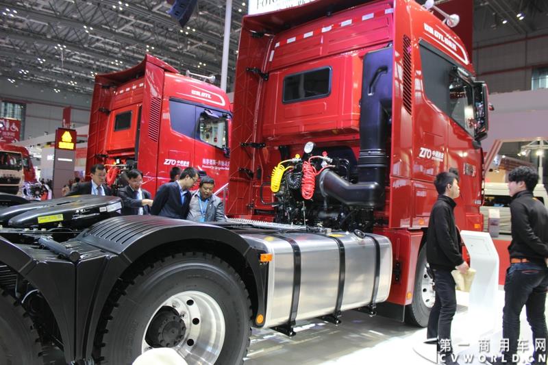 4月20日，在第16届上海国际汽车工业展览会（下称“上海国际车展”）媒体日第一天，北京福田戴姆勒汽车有限公司在其展台举行了