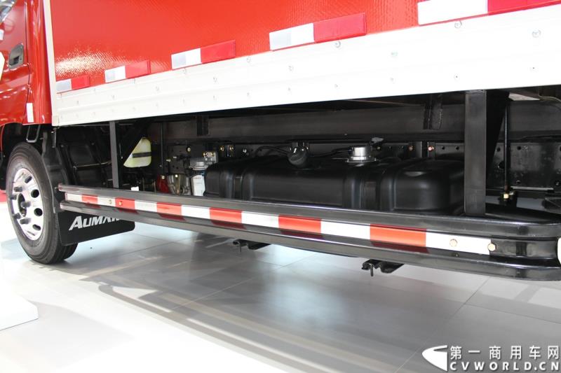 4月20日，在第16届上海国际汽车工业展览会（下称“上海国际车展”）媒体日第一天，北京福田戴姆勒汽车有限公司在其展台举行了