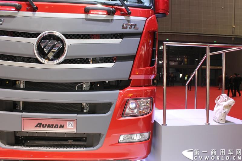 4月20日，在第16届上海国际汽车工业展览会（下称“上海国际车展”）媒体日第一天，北京福田戴姆勒汽车有限公司在其展台举行了