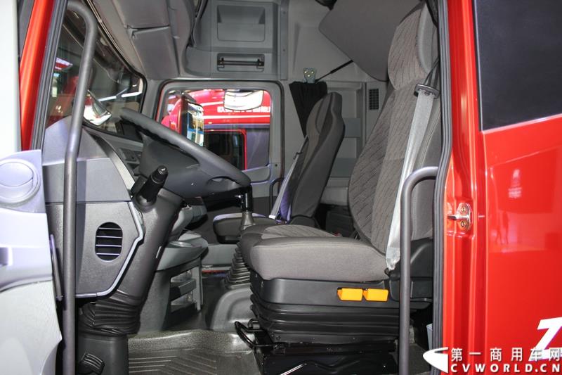 4月20日，在第16届上海国际汽车工业展览会（下称“上海国际车展”）媒体日第一天，北京福田戴姆勒汽车有限公司在其展台举行了