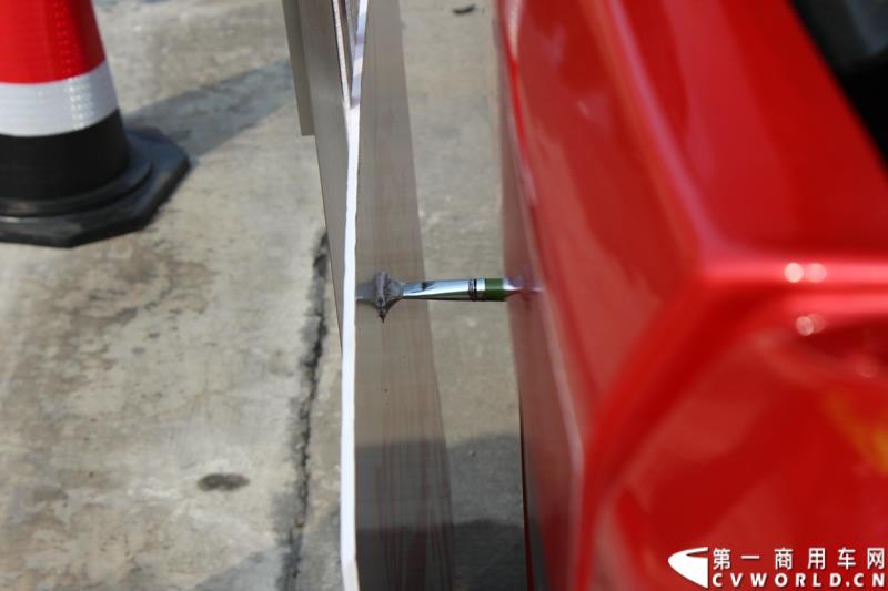 5月8日，“出彩天龙哥，中国好司机”东风天龙卡车驾驶员大赛半决赛在广州佛山海元物流园内圆满结束。图为东风天龙驾驶员大赛比赛现场 