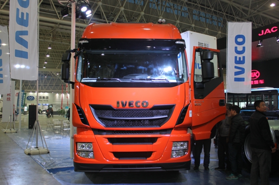 依维柯AST8X8牵引车 (8).jpg 依维柯AST8X8牵引车 (8).jpg