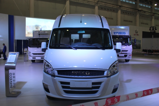 南京依维柯Power Daily尊享版A42.jpg 南京依维柯Power Daily尊享版A42.jpg