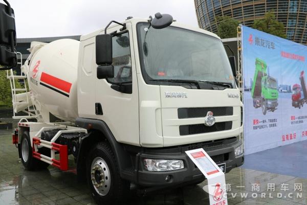 乘龍M3 4X2輕量化攪拌車 (3).jpg 乘龍M3 4X2輕量化攪拌車 (3).jpg