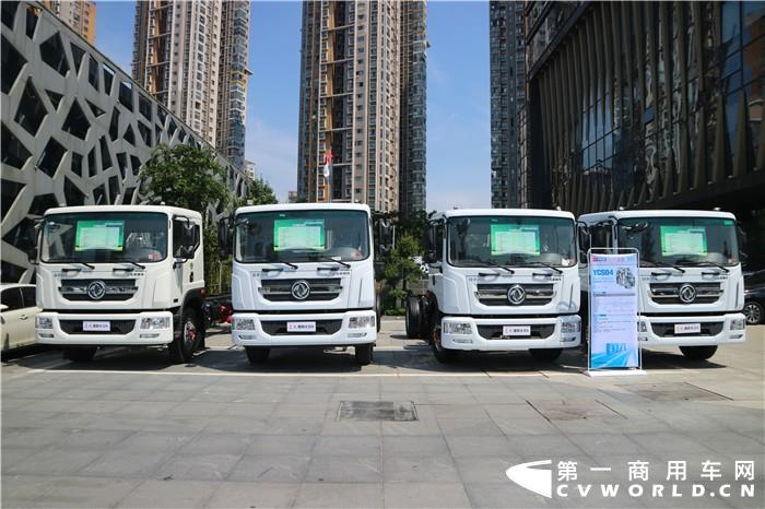 现场展车2_副本.jpg