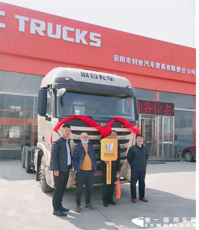 近年来，联合卡车LNG渣土车凭借自身环保无污染、安全智能、稳定可靠的优势不断得到广东湛江客户的支持与信赖，已大批量进入湛江市场，目前市场保有量已超过2200辆。