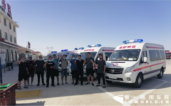 近日，新型冠状病毒肺炎突袭新疆维吾尔自治区，新疆疫情局势顿时紧张，防控治疗工作迫在眉睫。