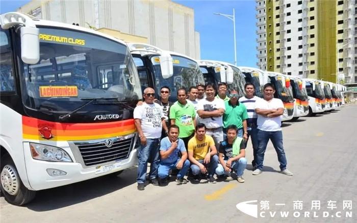 8月31日，玉柴YC4Y22柴油发动机批量配套五菱轻客发往菲律宾马尼拉市和宿务市，进入当地Jeepney市场，作为菲律宾的现代化公交，为菲律宾城市市民提供出行服务。